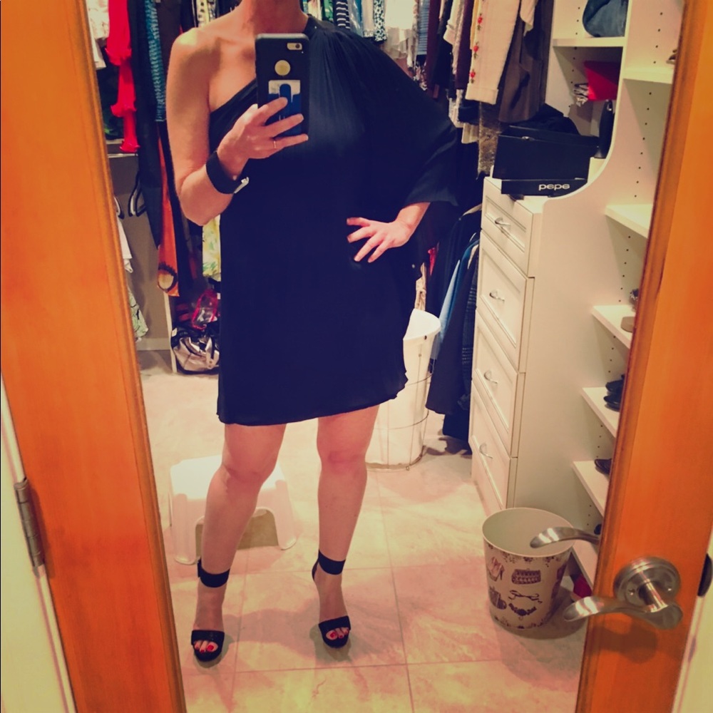 Halston Heritage 1970s inspired cocktail dress